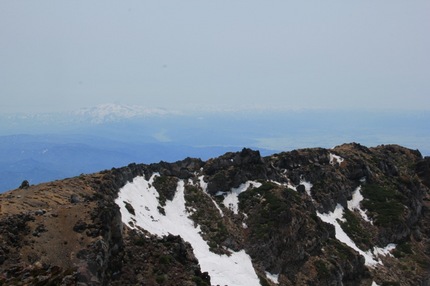 月山と朝日連峰